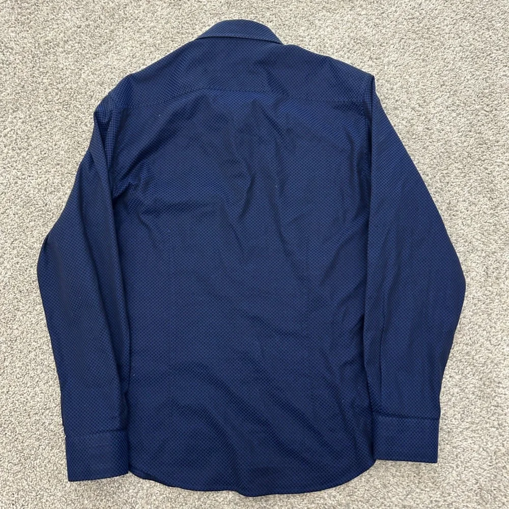Robert Graham Button Up Shirt Size Medium Navy‎ Blue Geometric Tailored Fit